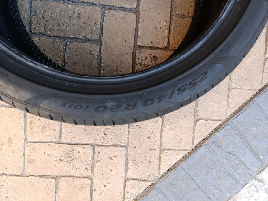 Летни гуми  Pirelli 255/40/20 dot 4823