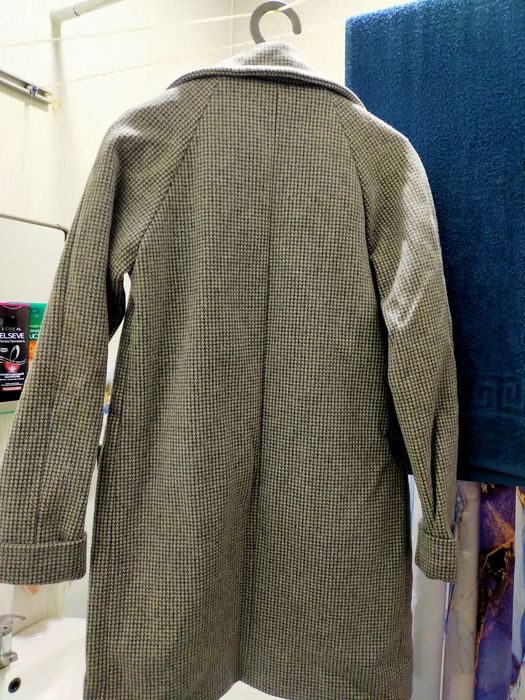 Продам пальто,джинсы