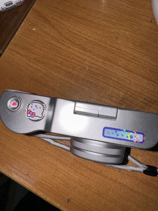 Цифровой фотоаппарат,