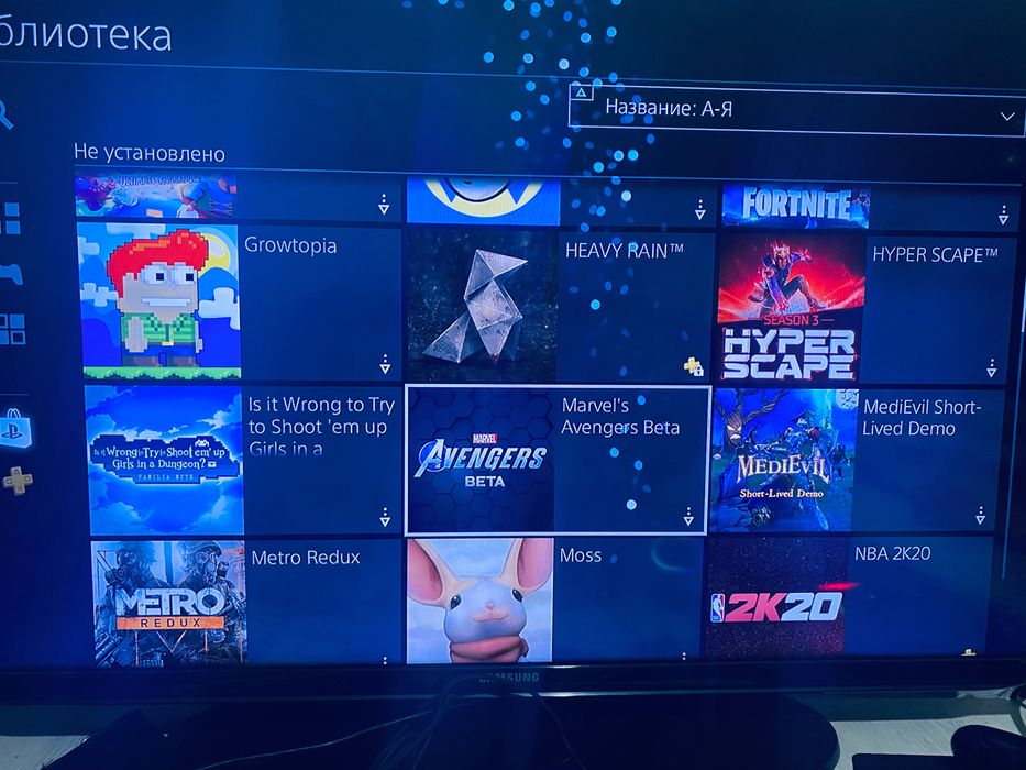 PS4 Slim 500 ГБ + 2 джойстика