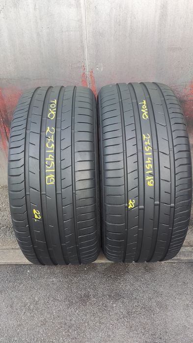 2бр. летни гуми 275/45/19 TOYO Proxes Sport, SUV
dot22
8mm
Добро състо