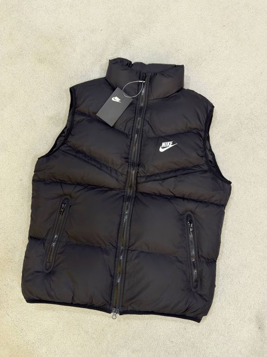 Безрукавка жилетка nike