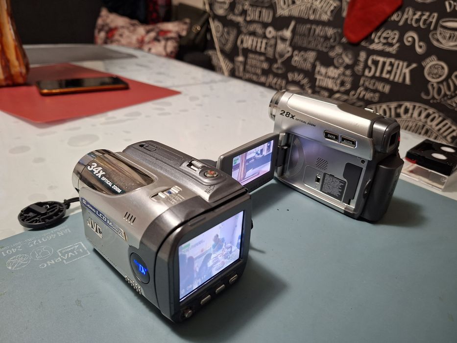 Aparate miniDV JVC si Medion, funcționale,pt piese,reparat sau colecție