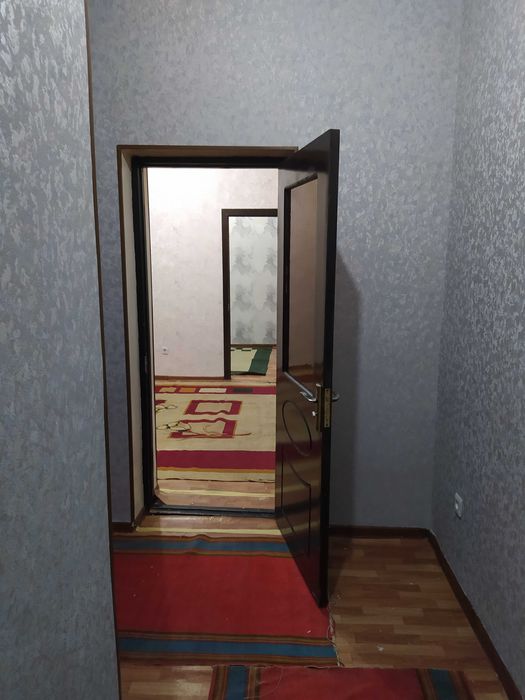 Kamolot uyi 2xona,yevro remont. Xolodilnik,TV,Katyol,gilam,parda-32500