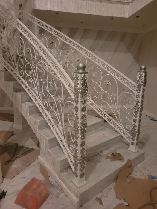 Balustrada din polimer si fier forjat