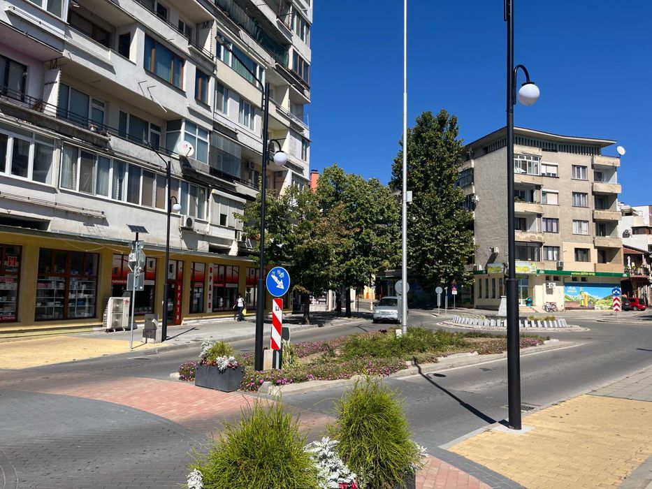 Продава се Тристаен апартамент в Казанлък - 95 кв.м за 1579 €/кв.м - Снимка #9