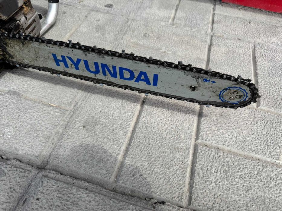 Бензинова резачка Hyundai HYC 4216, 1.8 к.с., 40 см