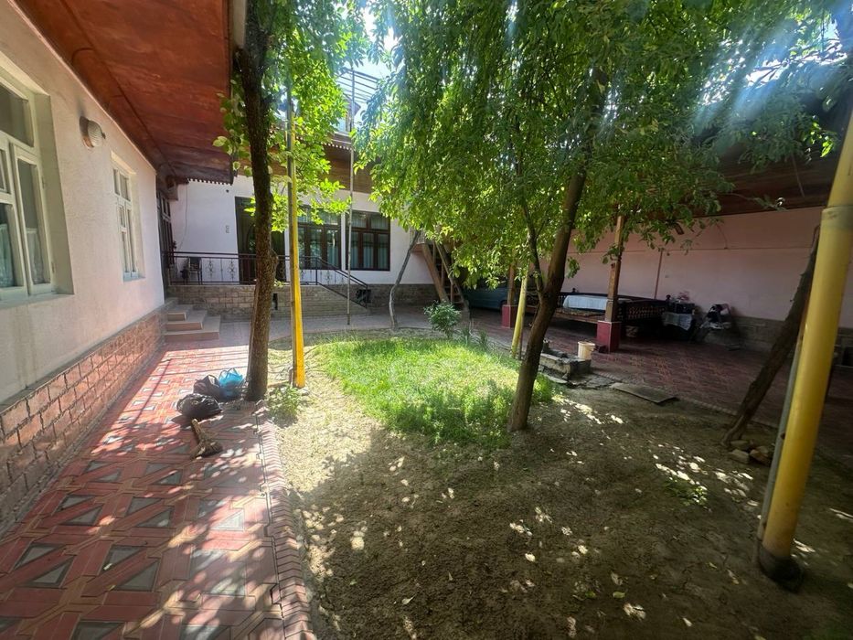 Shtab mahallada uxhastka sotiladi SROCHNA!!!