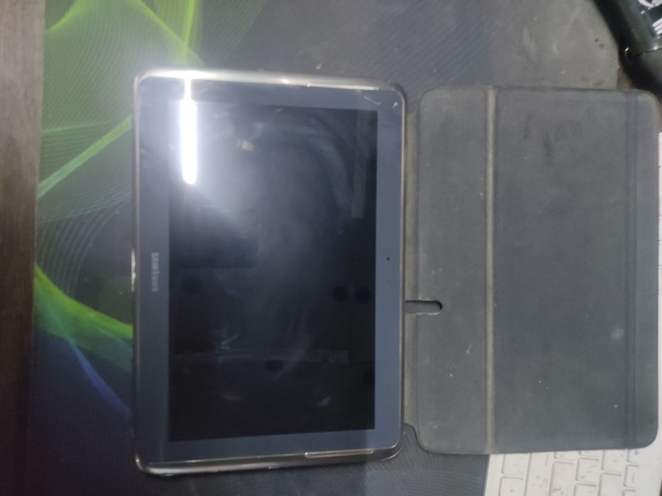 Продам 2 планшета