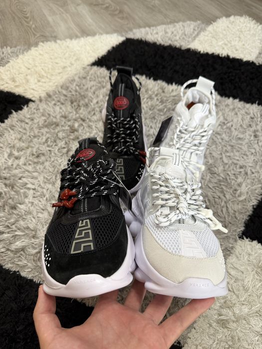 Versace chain reaction