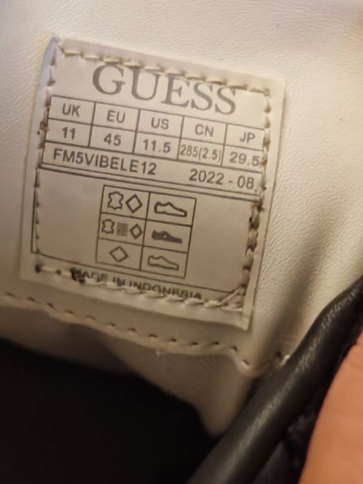Сникърси Guess номер 42 , 45