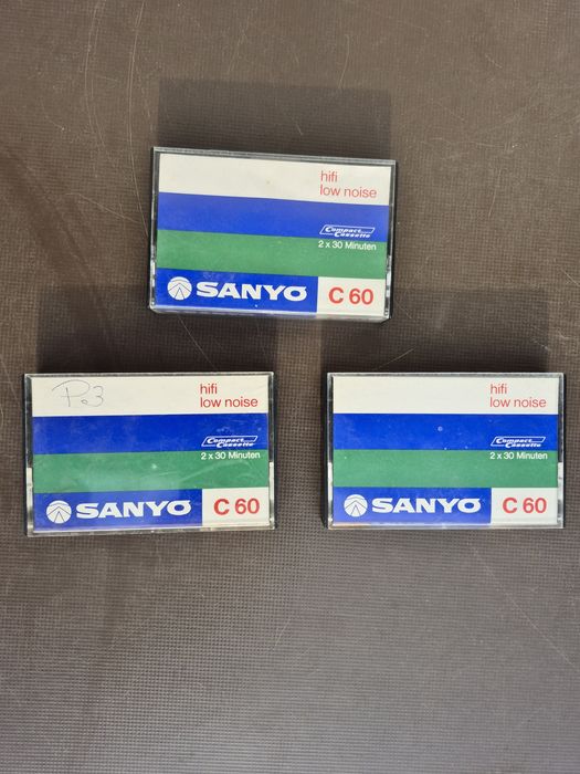 Vând 10 casete audio originale Sanyo & Sony muzica Grecesca & clasica  de 12-60-90 minute foarte bune pentru reinregistrare