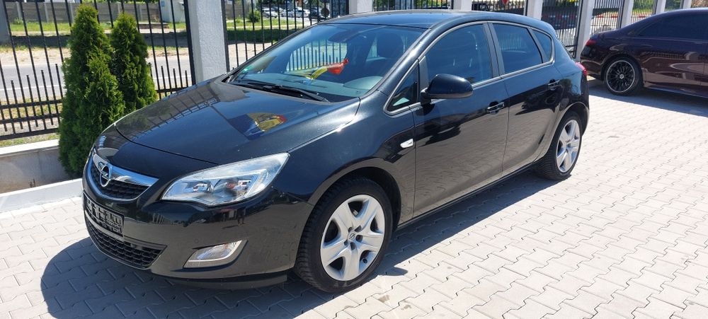 OPEL ASTRA J -1.4 TURBO ‼️Benzina +LPG ( Gaz)‼️ Klima -An 2012‼️