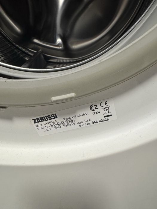 Пералня Zanussi ZWF385