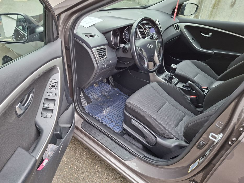 Vand Hyundai Y30
