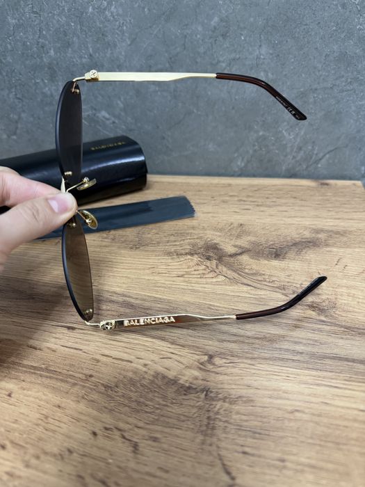 Очки солнцезащитные Balenciaga
