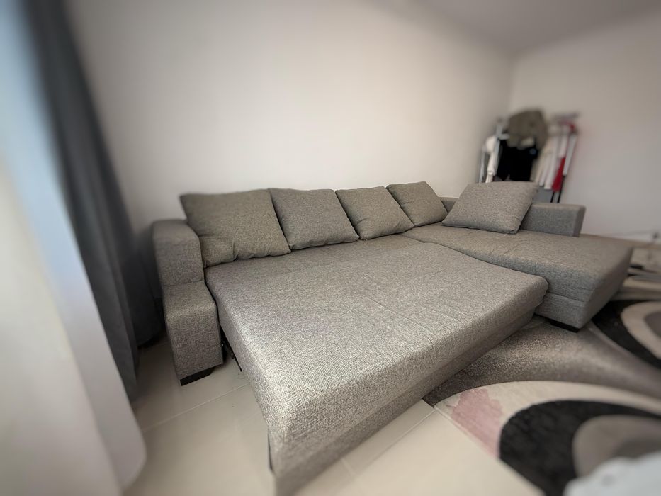 Canapea extensibila gri+ 5 perne ,preț avantajos
