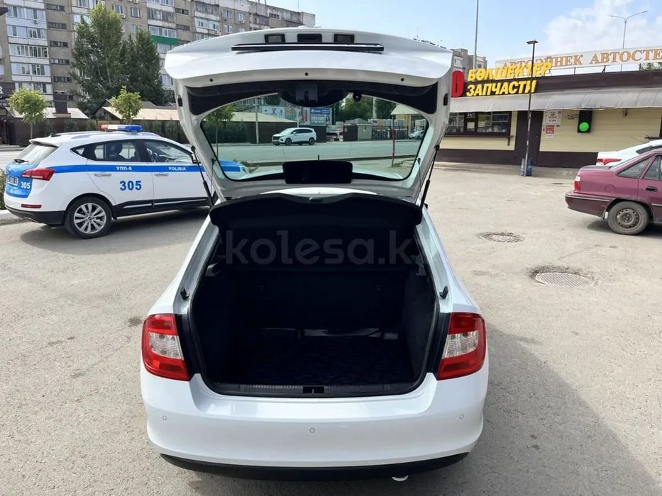 Продам SKODA RAPID 2014 года.