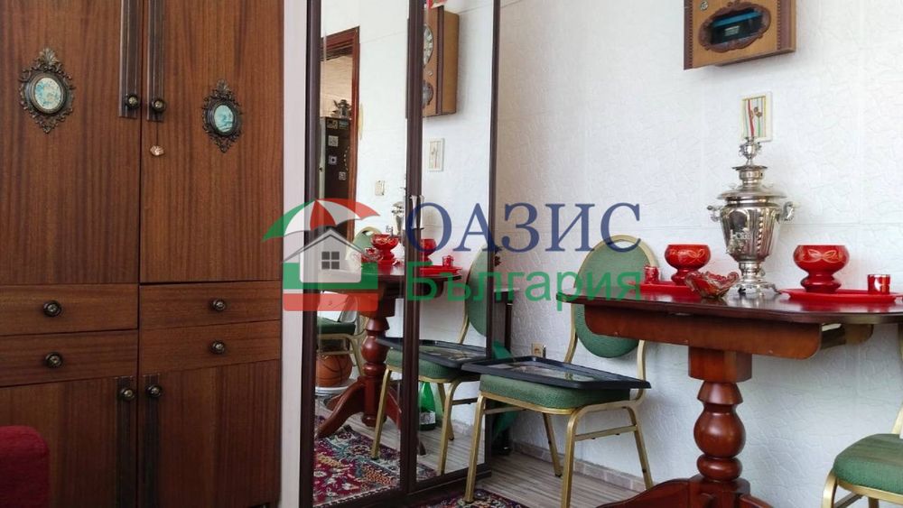 Двуетажна къща с парцел от 870 кв м В С. Вресово, Общ. Руен, обл. Бургас, България,