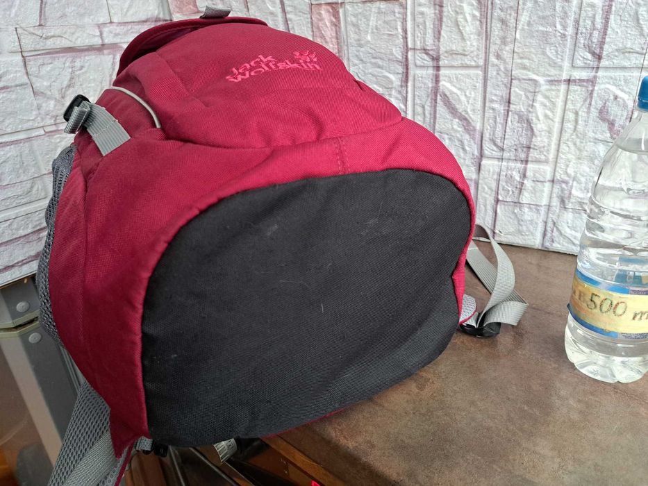 мъжка/дамска раница Jack Wolfskin-винена ,текстилна чанта,туристическа