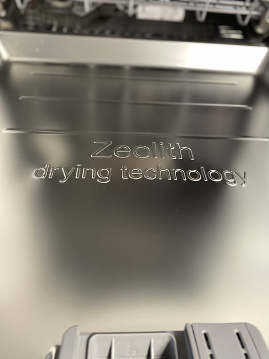 Съдомиялна за вграждане с ZEOLITH BOSCH SBD8TCX04E XXL