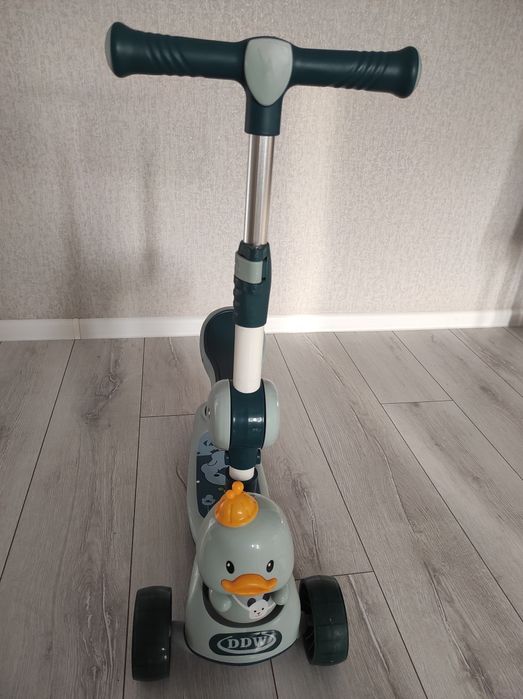 Продам детский самокат