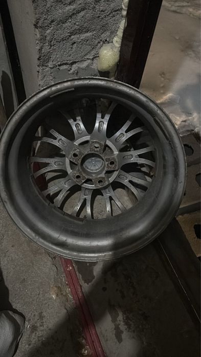Продам диски r18 на бмв
