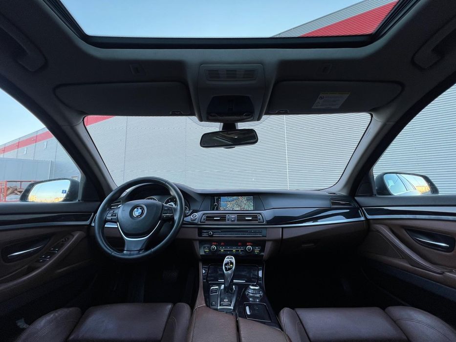 Vand BMW Seria 5  F10 2.0D inmatriculata RO automata 2013 LED urgent