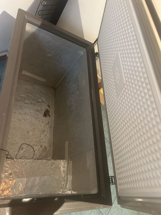 Продам морозильник