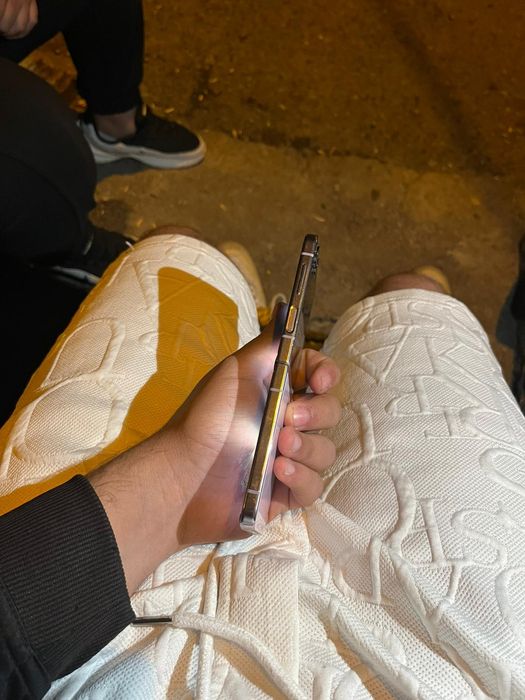 Vand sau schimb z flip 5