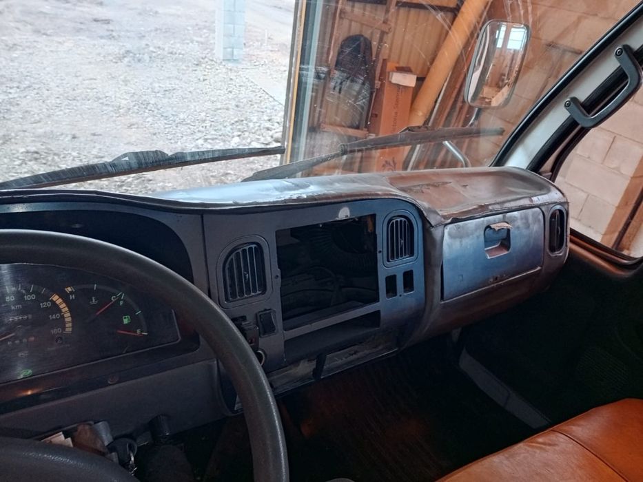 Продам грузовик YUEJIN  торг