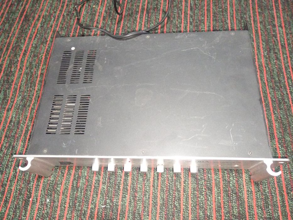 Усилитель. 100 ват.