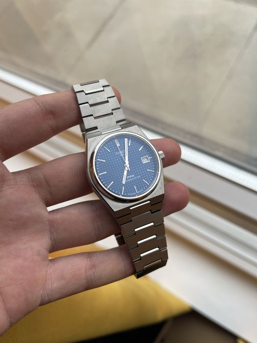 Tissot PRX 38mm Titanium Automatic – Като нов, в гаранция