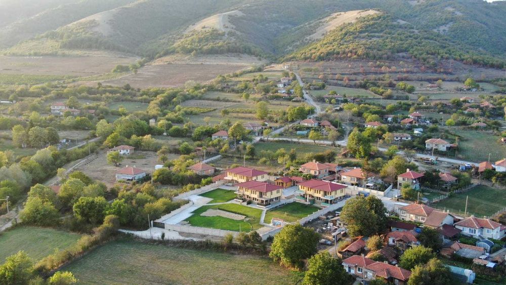 Дава се под наем Къща в с. Голица, Област Варна - 138 кв.м за 816 € - Снимка #1