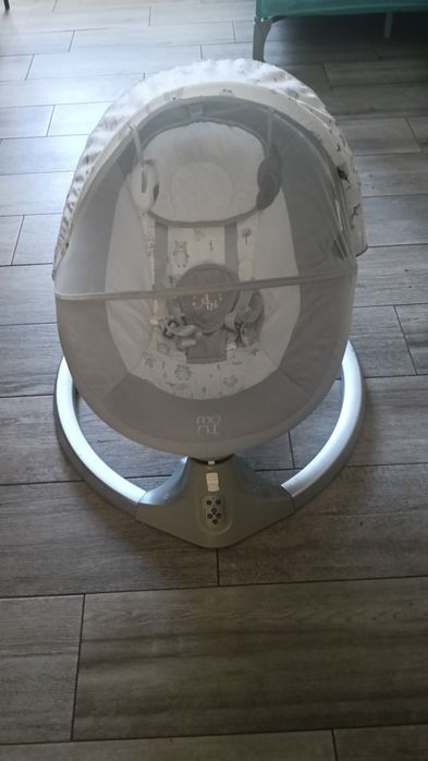 Leagăn electric pentru copii