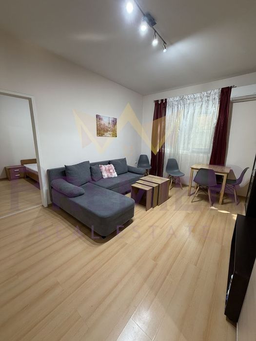 Продава се Двустаен апартамент в Пловдив, Съдийски - 49 кв.м за 2205 €/кв.м - Снимка #1