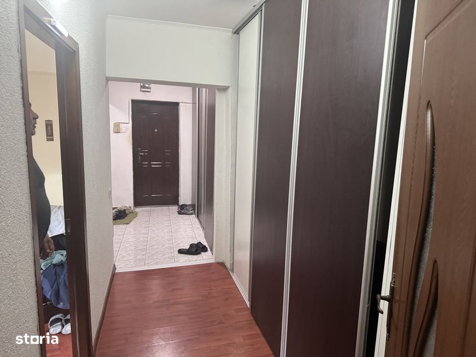 Titan , piața Miniș