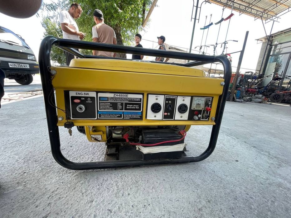 Generator Dvijok Sotiladi ZH4800E