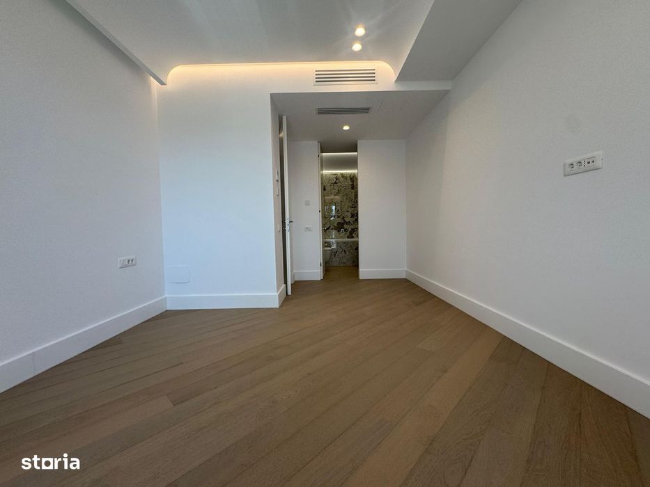 3 Camere | Cortina 126 | Erouiancu Nicolae — fotografia 3