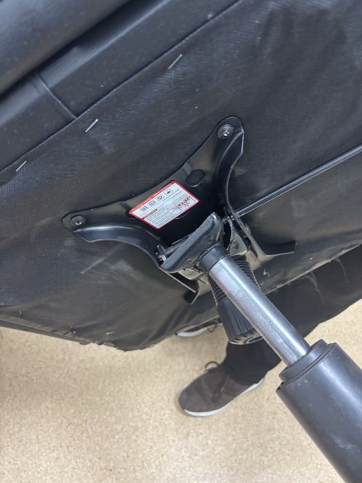 Срочно продам офисное кресло