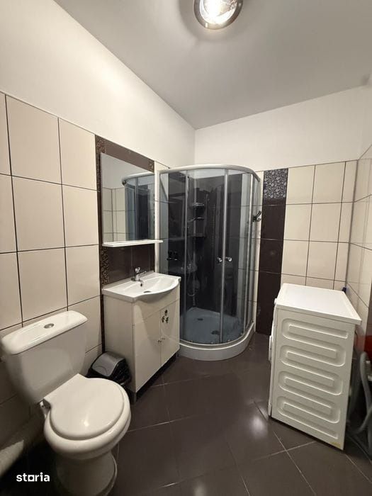 Apartament cu 3 camere in zona Vivo — fotografia 3