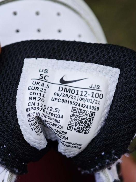 Adidași NIKE baiețel ,numărul 21