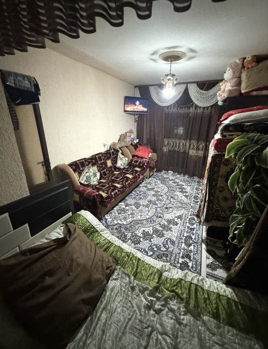 Продаётся 1 ком 3 микрорайон