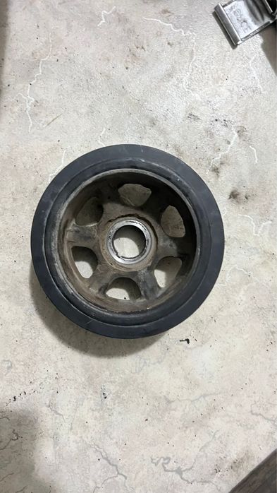 Мерседес 210 запчасть