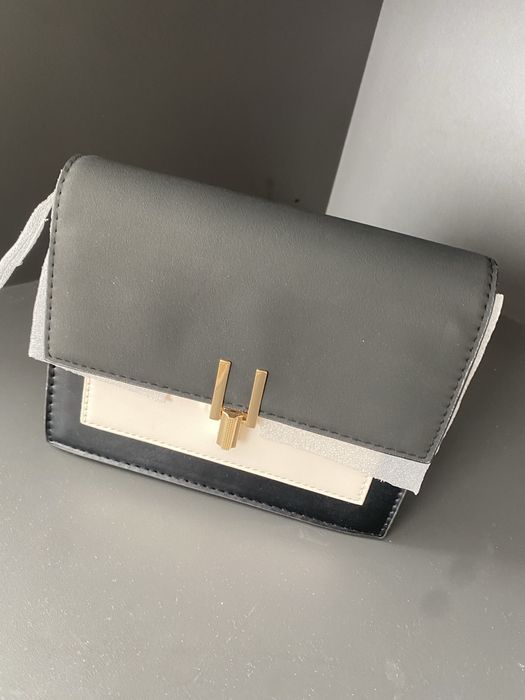 Продам женскую сумку.