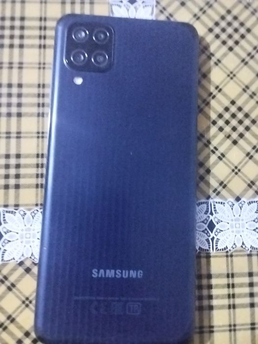 SamsungM12 Xolati yaxshi