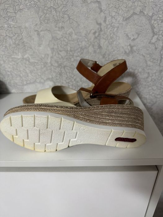 Босоножки RIEKER 40 размер