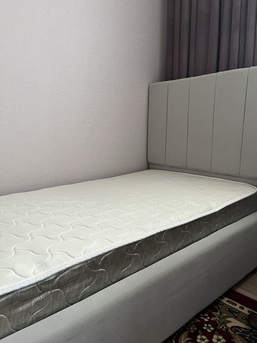 Кровать 90/200 в новом состоянии