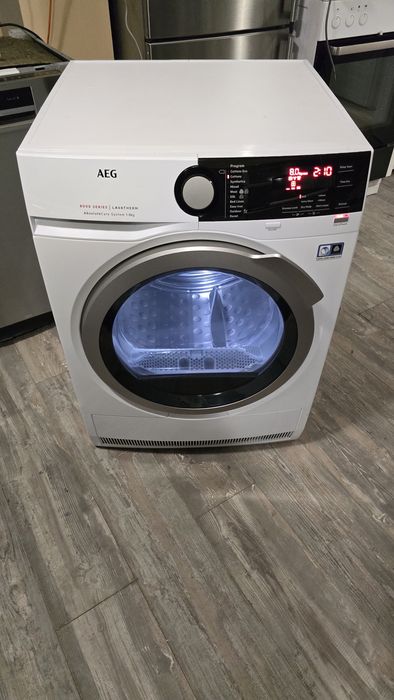 Сушилня AEG 8kg термо помпа