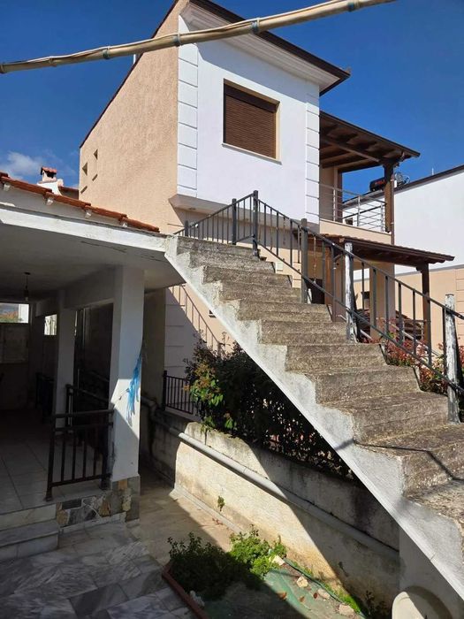 Къща на 50 метра от морето – Неа Врасна!